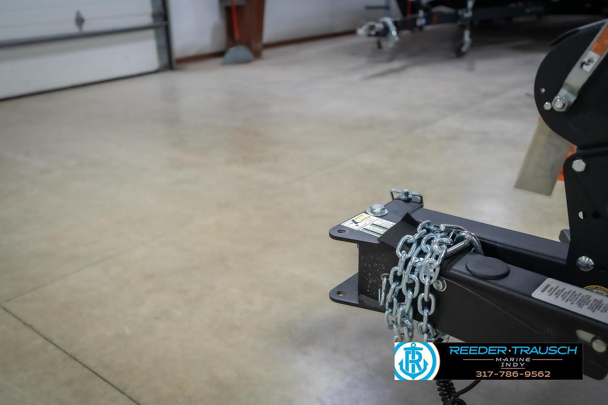 2026 Lund 2075 Impact XS