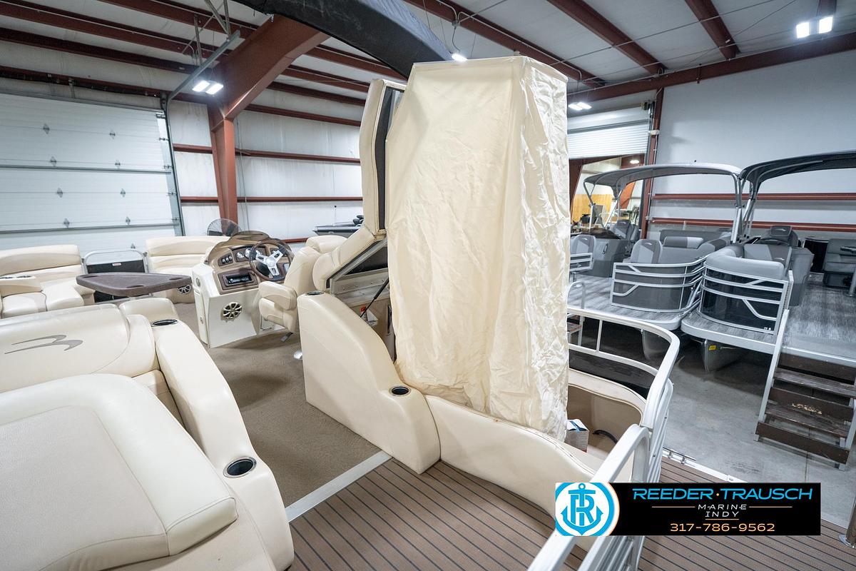 Used 2014 Bennington 2275 GCW