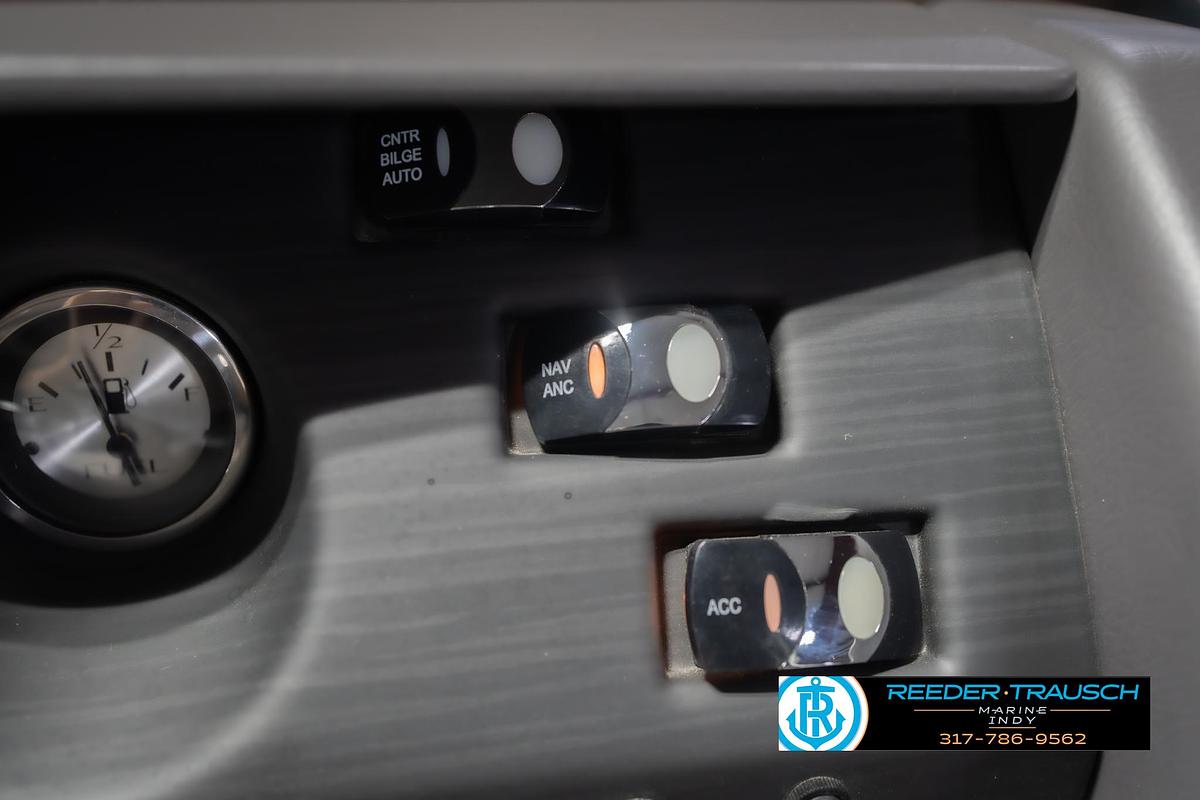 Used 2024 Bennington 23 LSB