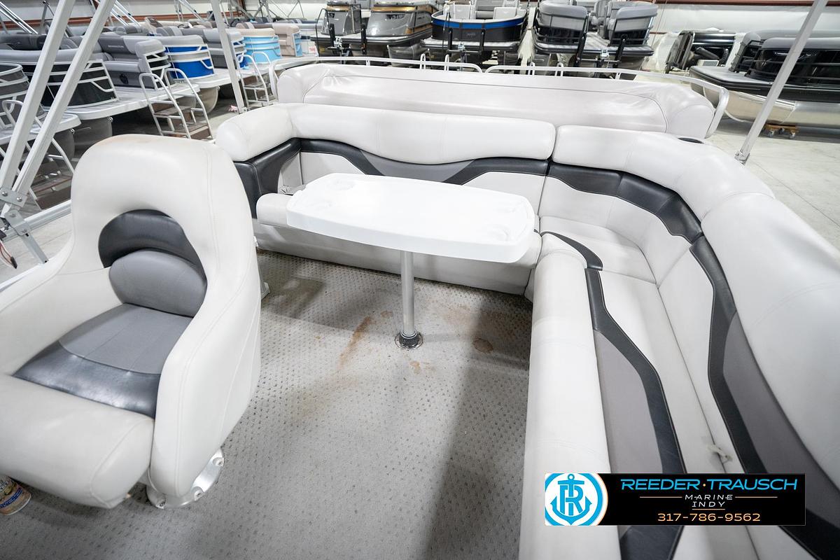 Used 1991 Godfrey Sanpan SP 2200