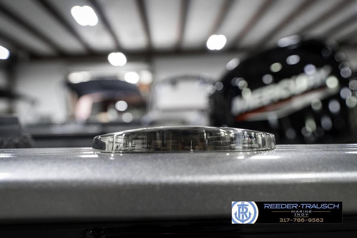 2025 Lund 1775 Pro Guide