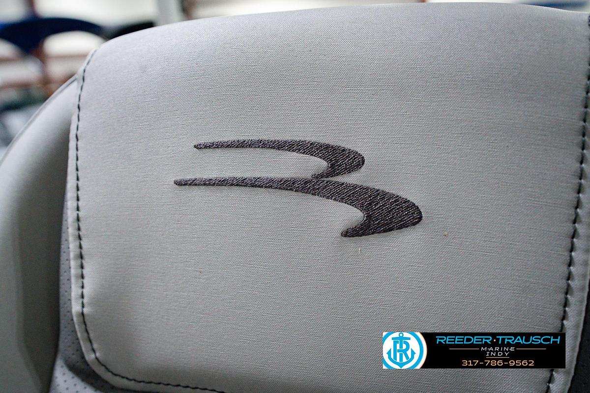 Used 2023 Bennington 22 SXSAPG