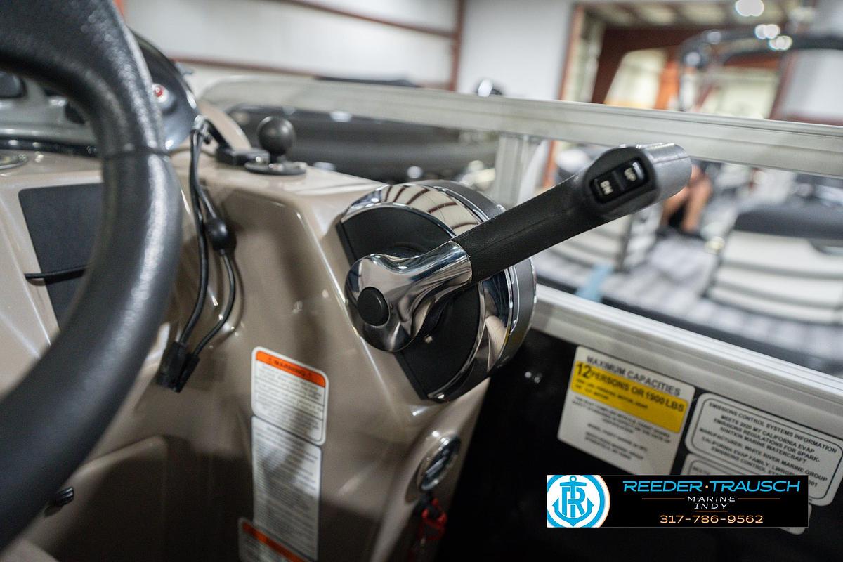 Used 2020 Sun Tracker Party Barge 24 DLX