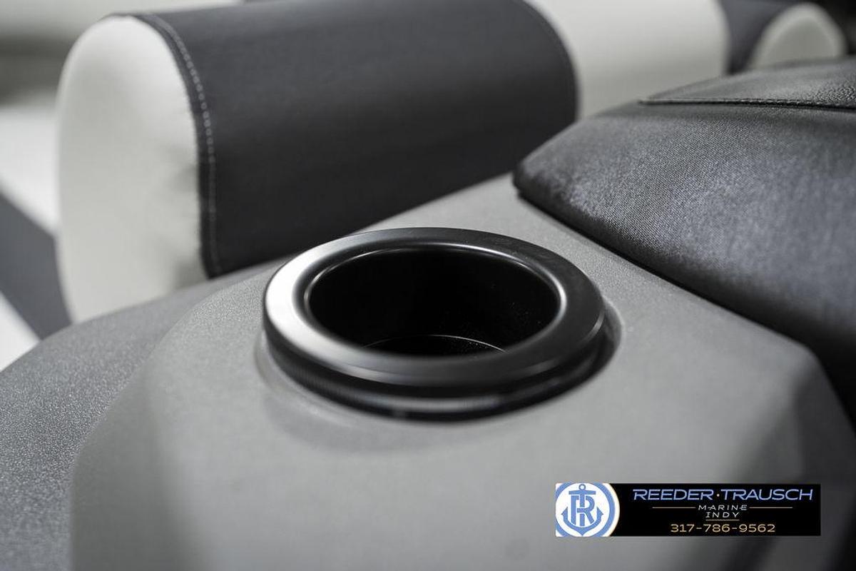 2025 Bennington 22 SSR