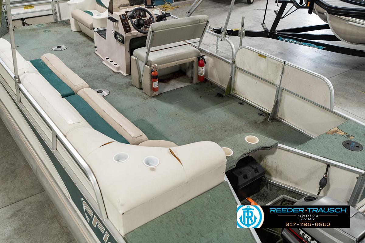 Used 1998 Fisher Freedom 200 Fish