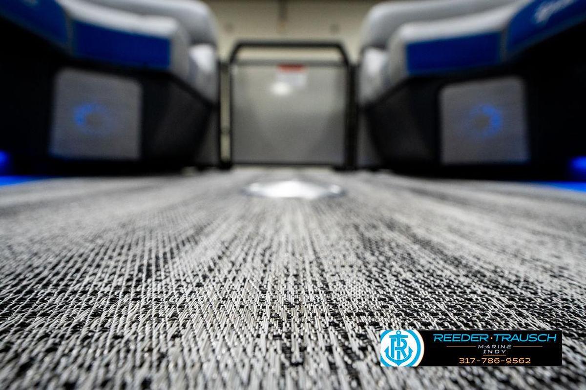 2025 Bennington 24 MSB