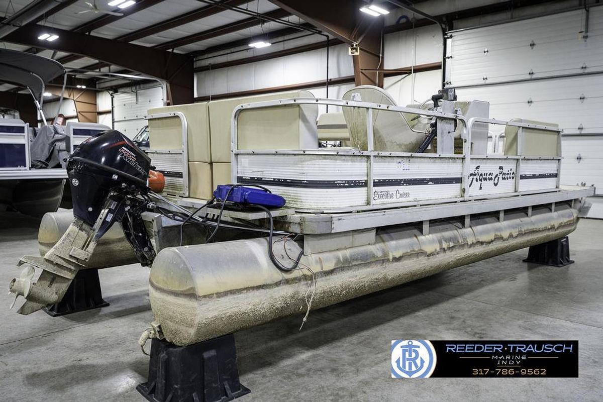 Used 1985 Godfrey Aqua Patio