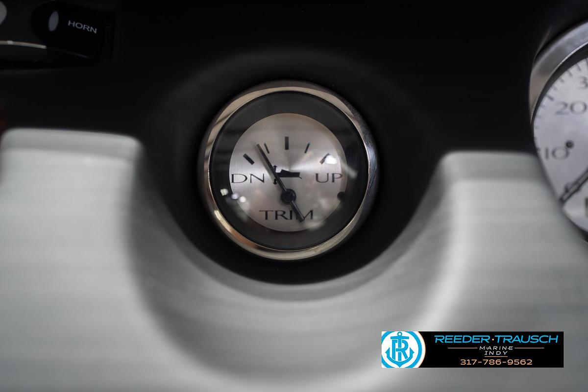 Used 2024 Bennington 23 LSB