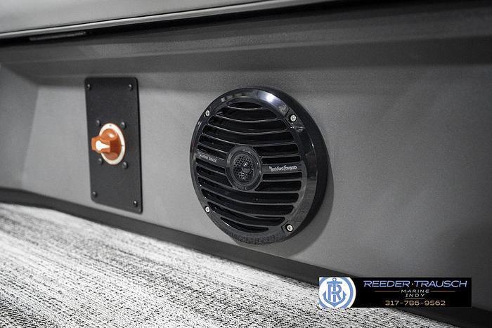 2025 Bennington 21 SSR