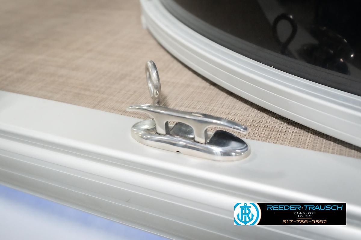 Used 2020 Sun Tracker Party Barge 24 DLX