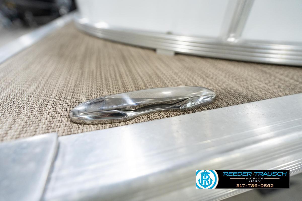 Used 2020 Leisure Craft 2435 LX