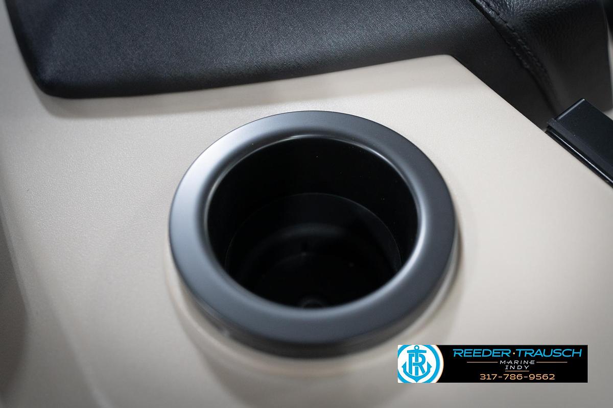 2026 Bennington 168 SLJ