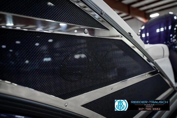 2025 Bennington QX SB T2