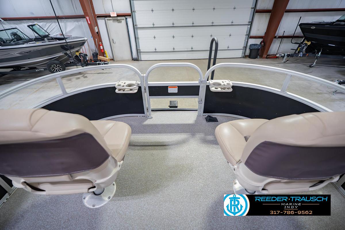 Used 2017 Sun Tracker Fishin' Barge 20 DLX