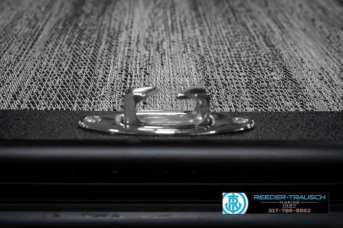 2025 Bennington QX SB T2