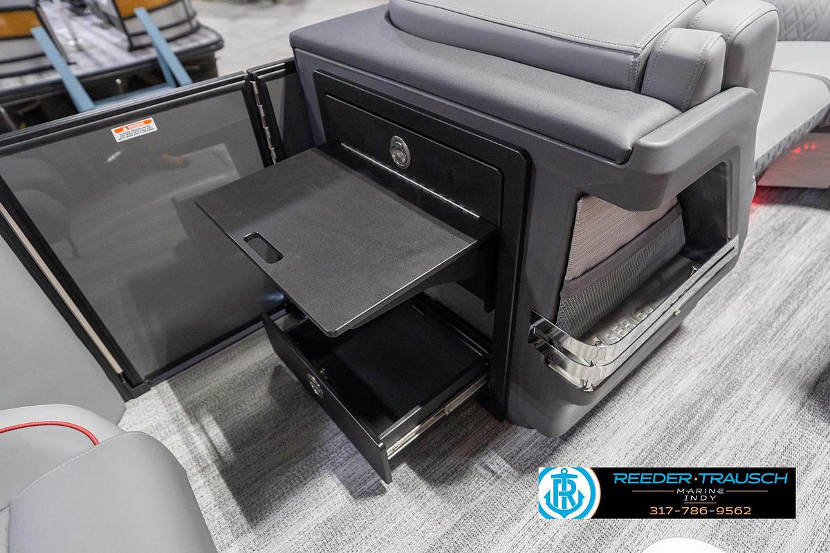 2026 Bennington 22 MFB