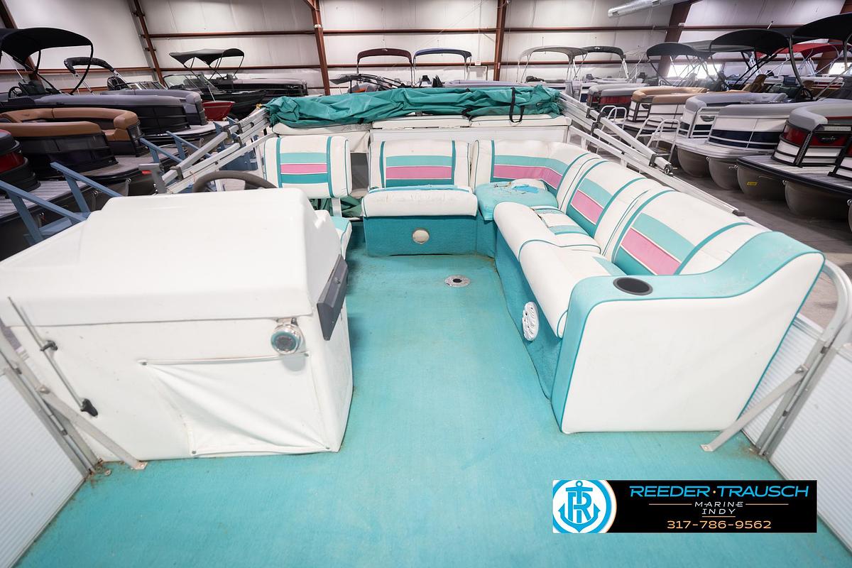 Used 1993 Avalon Playbuoy Challenger