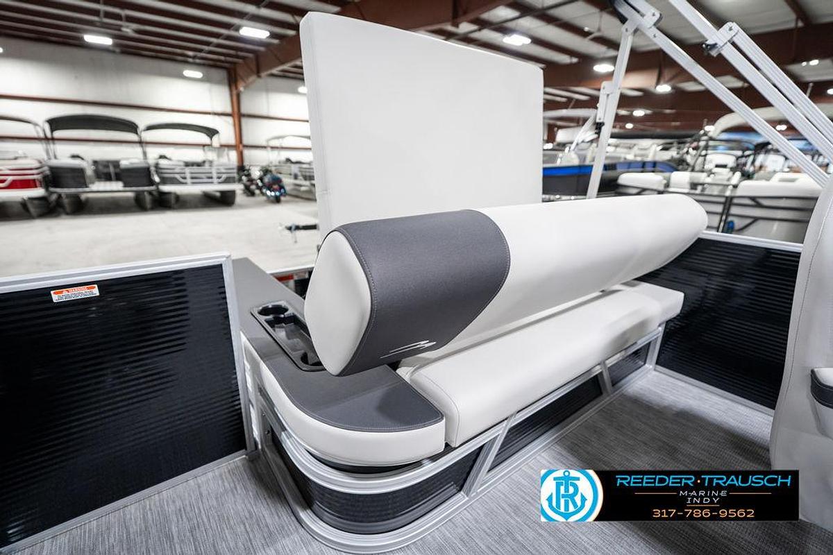 2025 Bennington 22 SSB