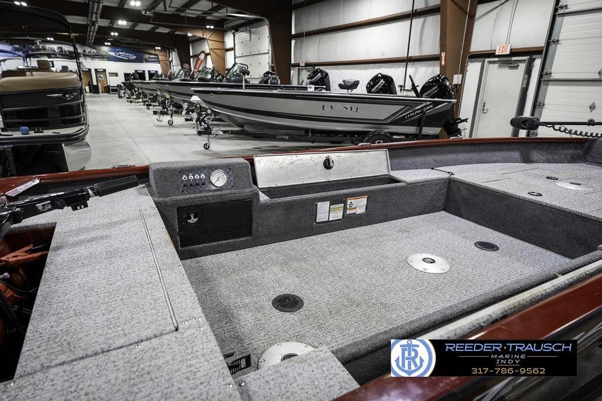 Used 2021 Tracker Super Guide V-16 SC