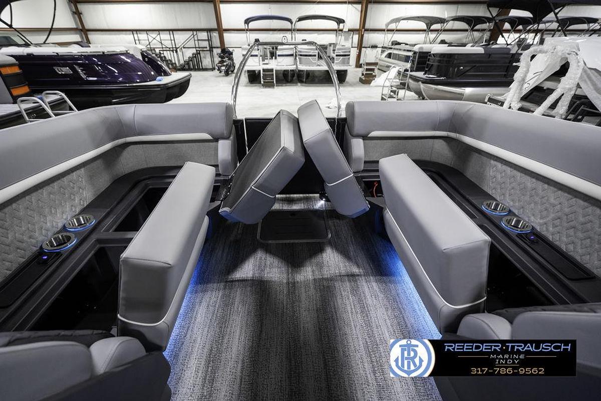 2025 Bennington 24 MFB