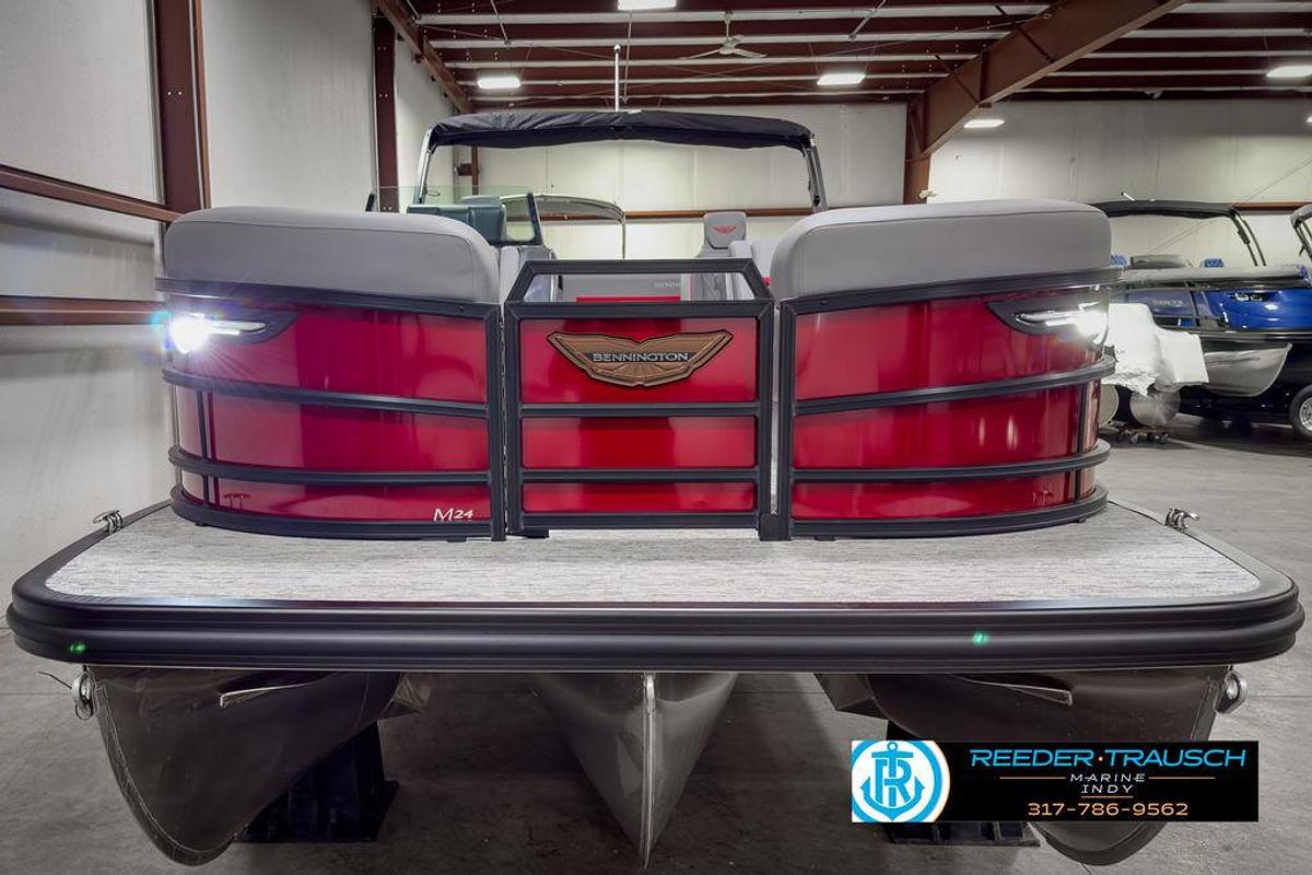 2025 Bennington 24 MSB