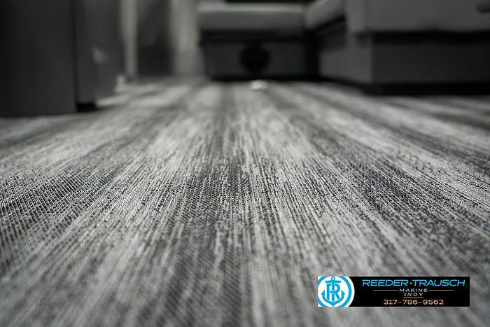 2025 Bennington 22 SLSE