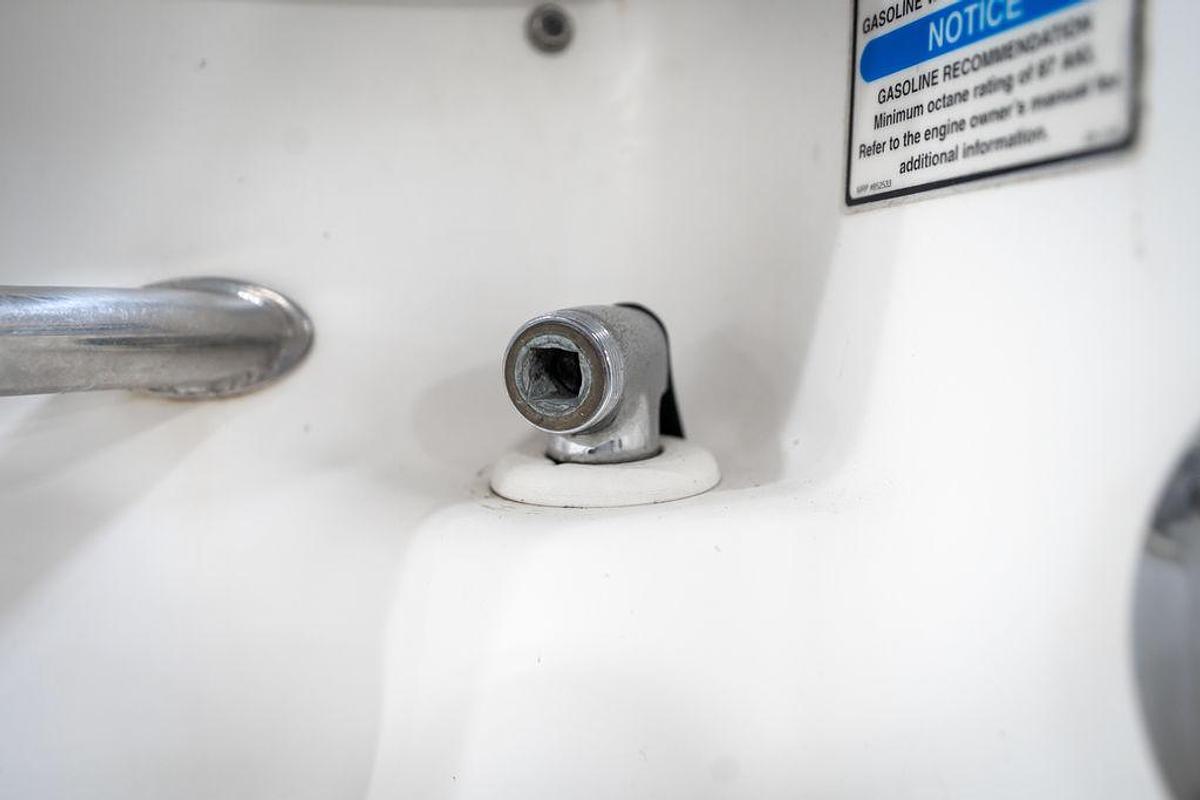 Used 1997 Sea Ray 240 Sundancer