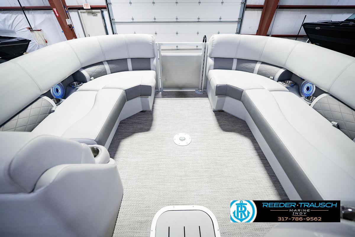 Used 2023 Bennington 23 LSR