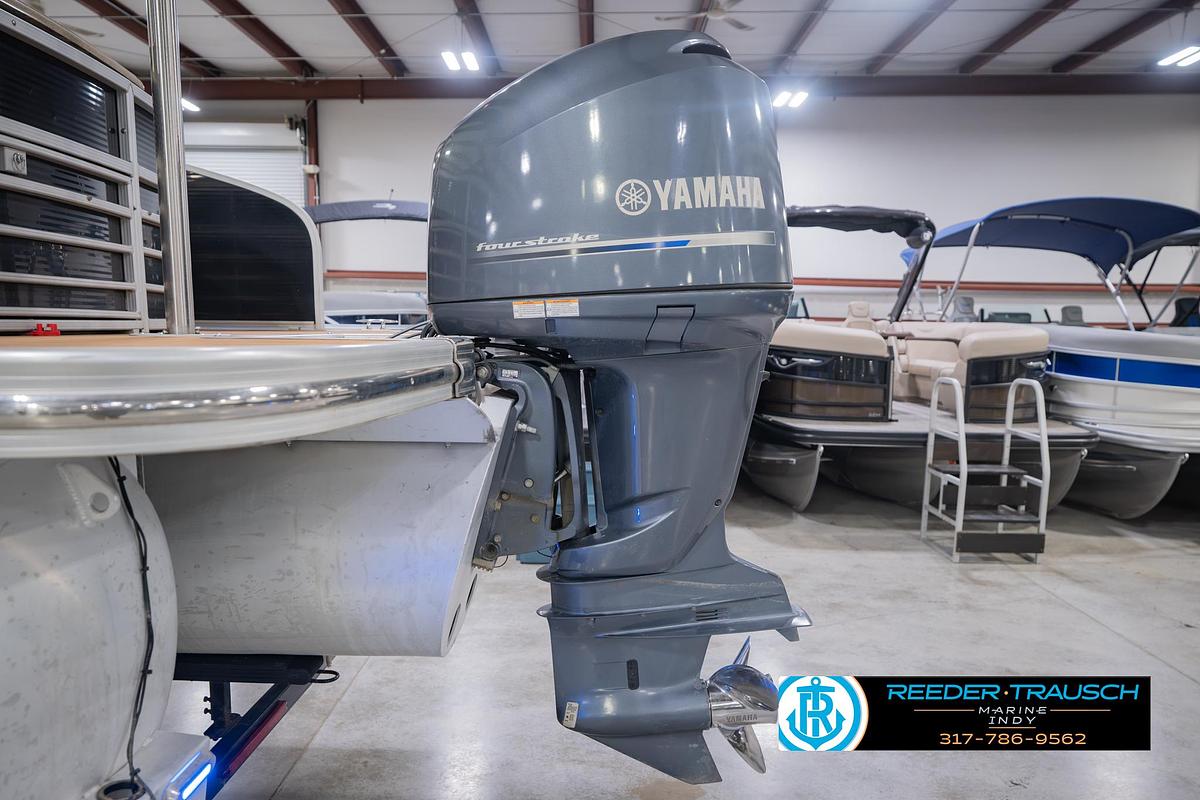 Used 2014 Bennington 2550 RCB