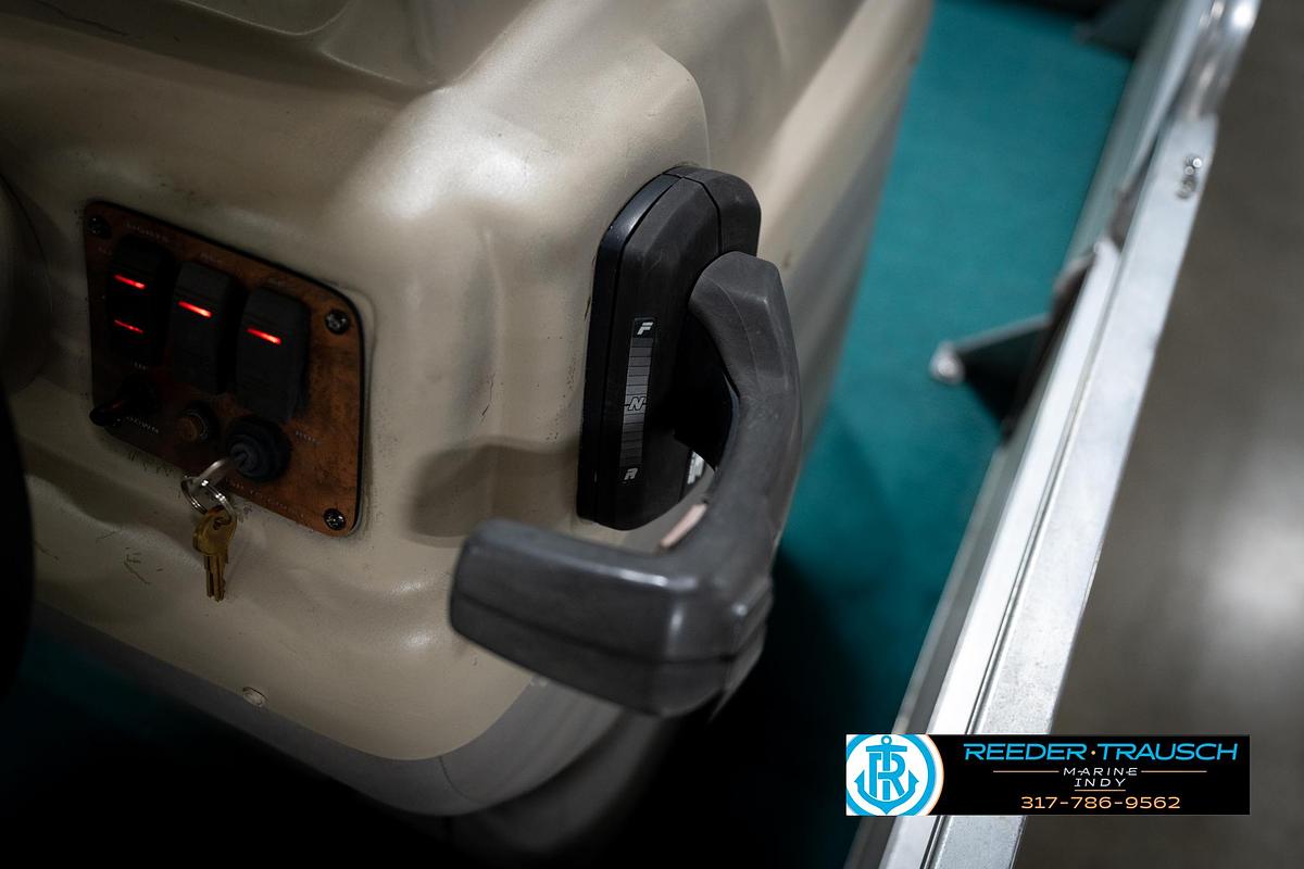 Used 1996 Suntracker Party Barge 24