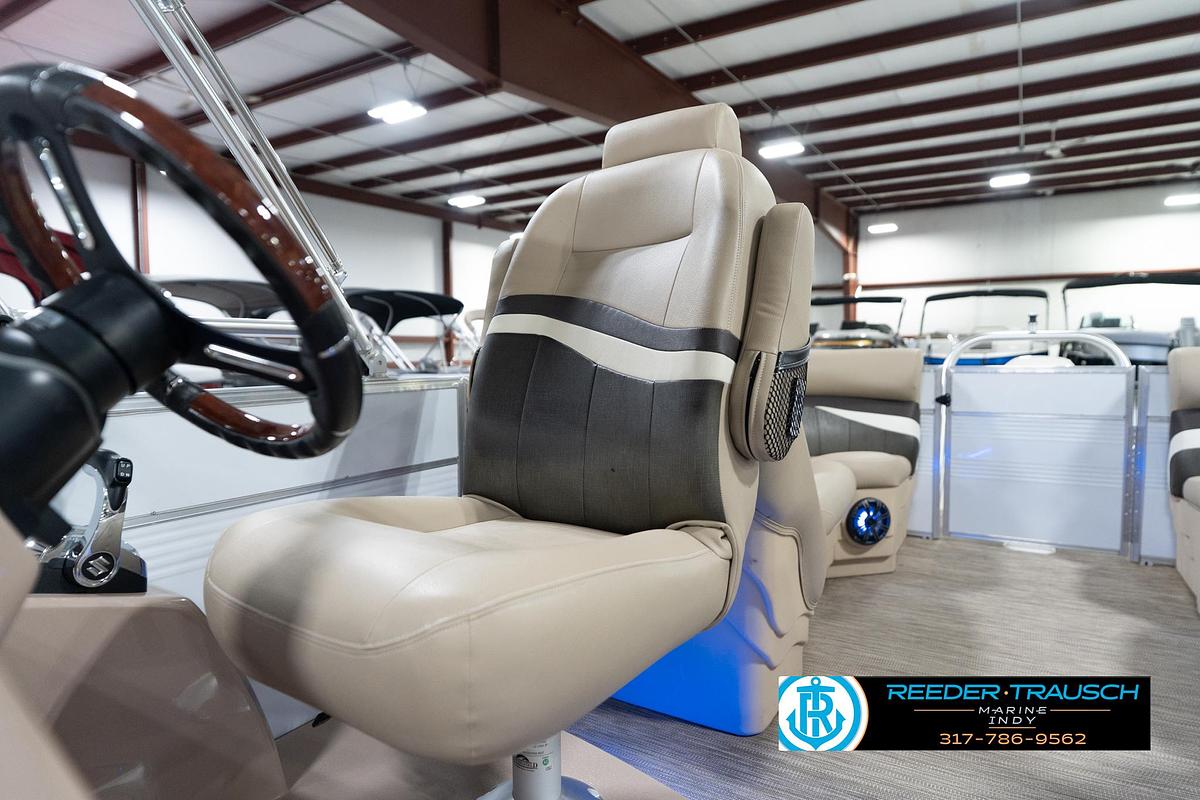 Used 2020 Leisure Craft 2435 LX