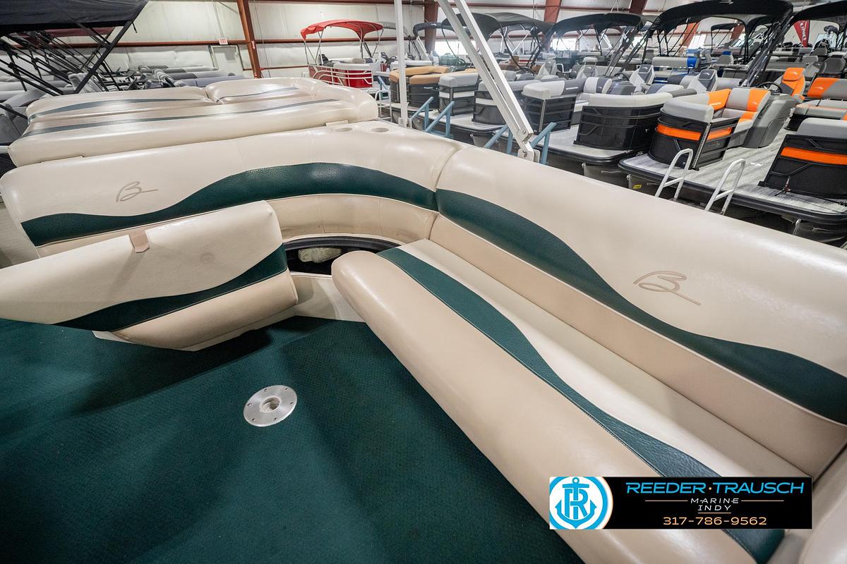 Used 2000 Bennington 227L