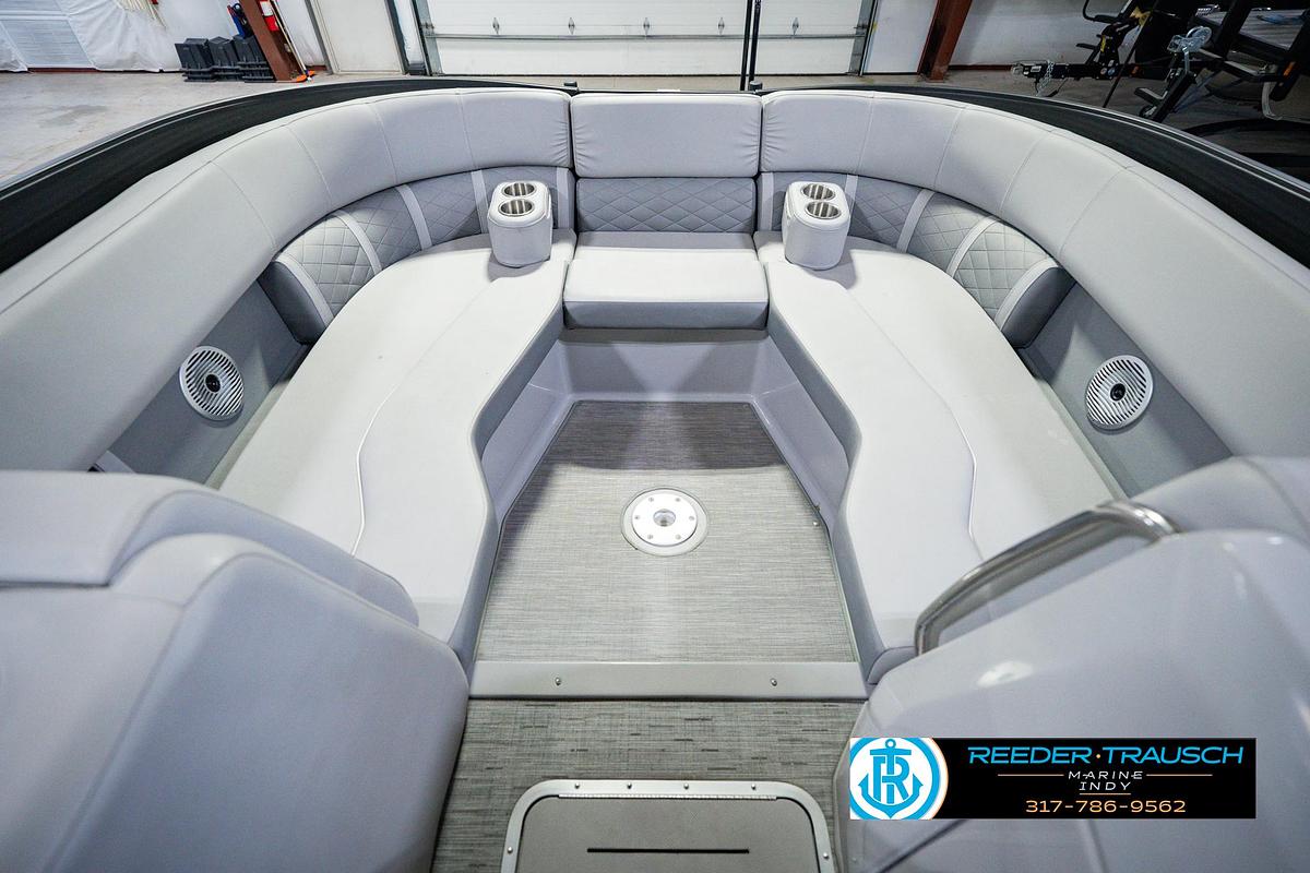 Used 2022 Bennington 23 LTSB