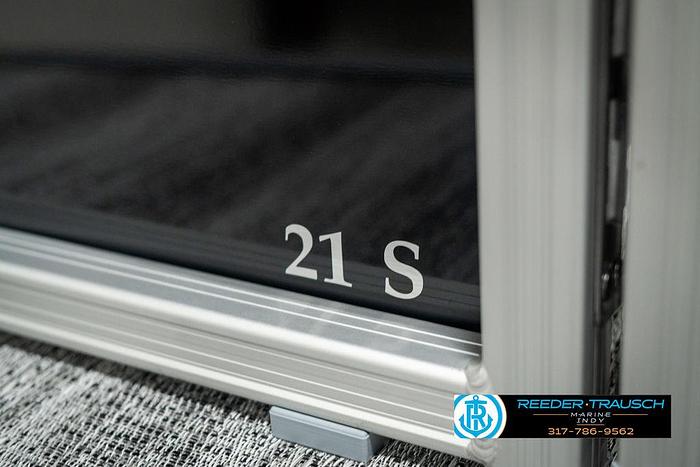 2025 Bennington 21 SSB