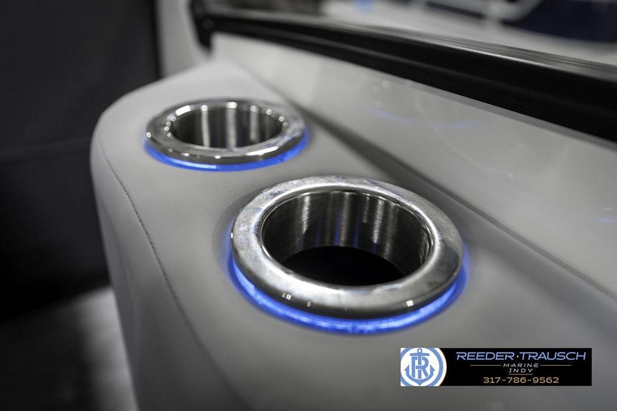 2025 Bennington 22 MFB