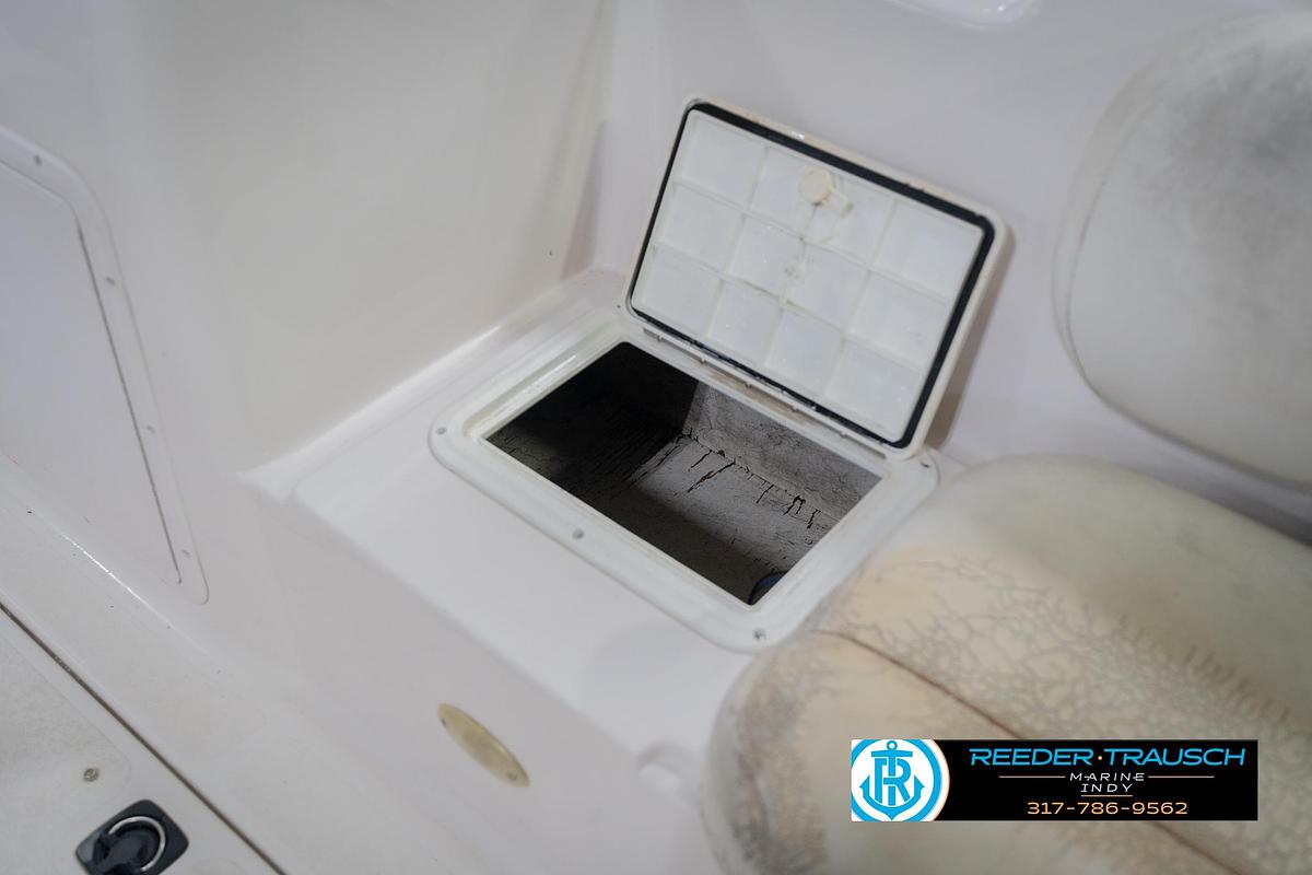 Used 2002 Hurricane SS232