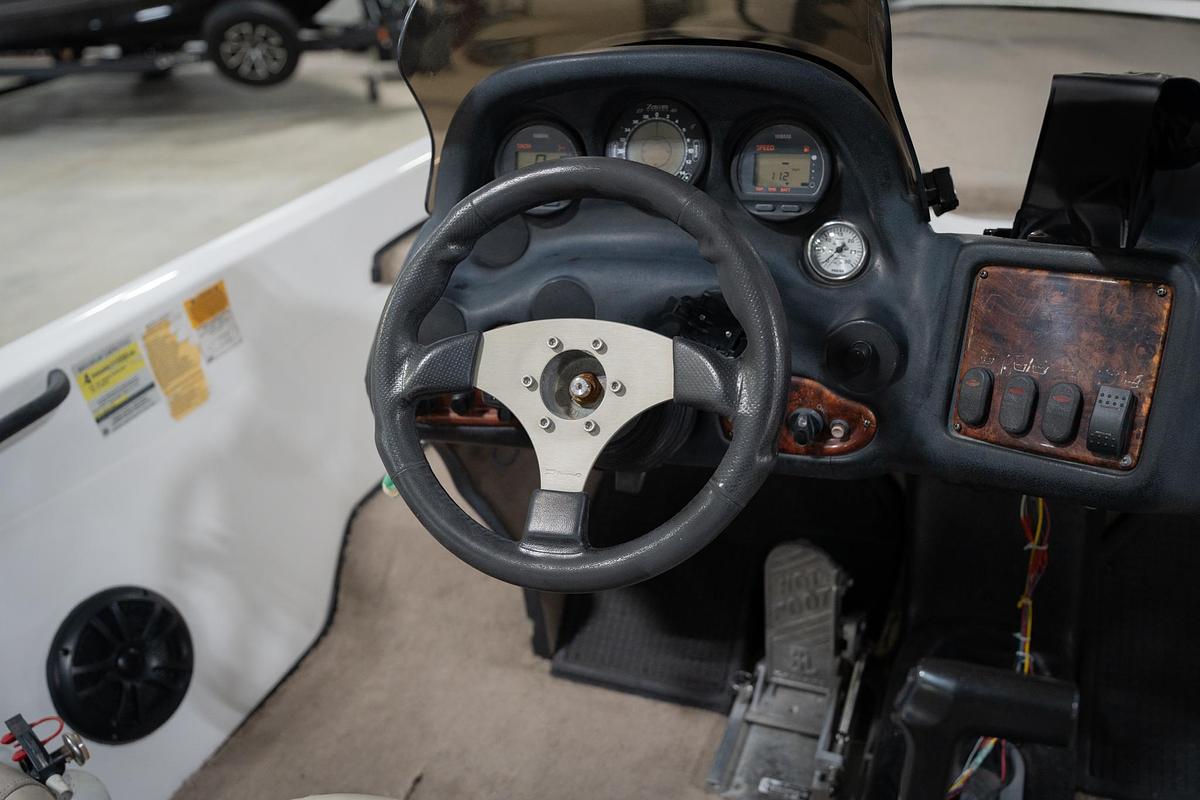 Used 2003 Tracker Nitro 911 CDC