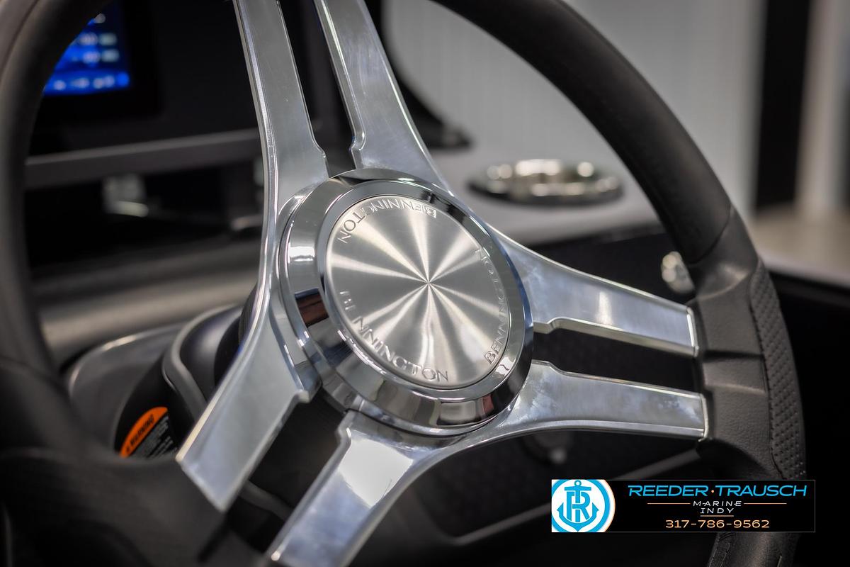 2025 Bennington 22 MFB