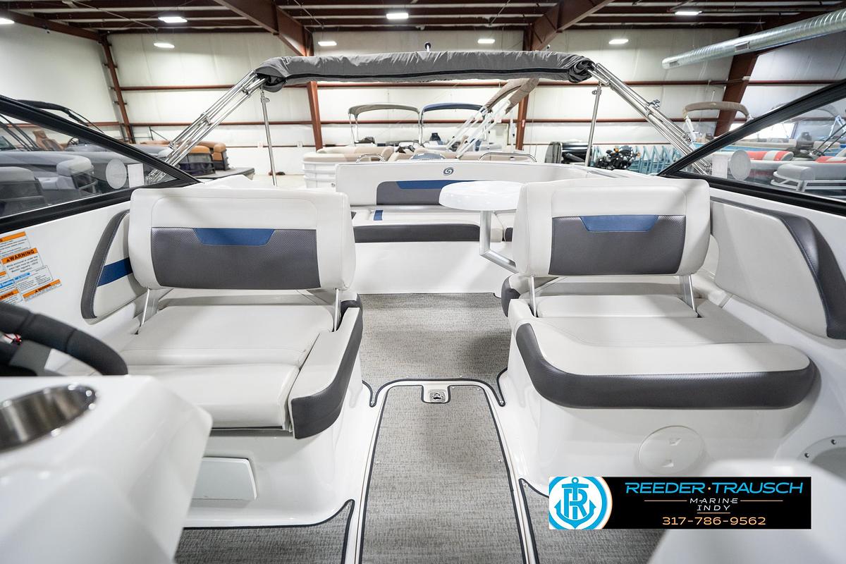 Used 2022 Hurricane 235RD