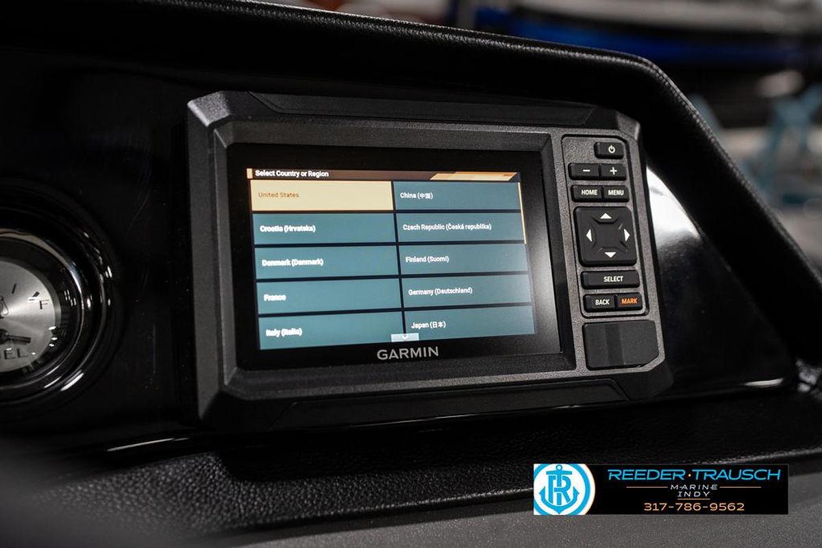 2025 Bennington 22 SSB