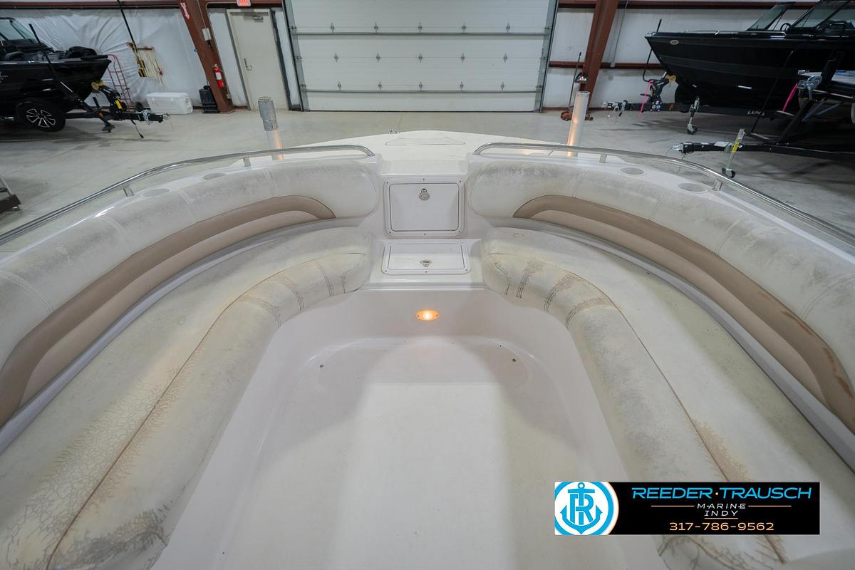 Used 2002 Hurricane SS232