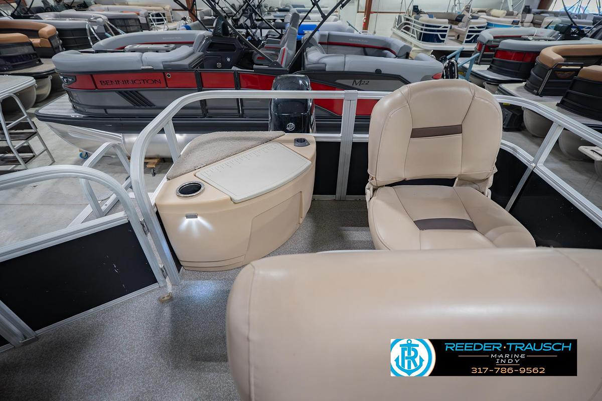 Used 2017 Sun Tracker Fishin' Barge 20 DLX