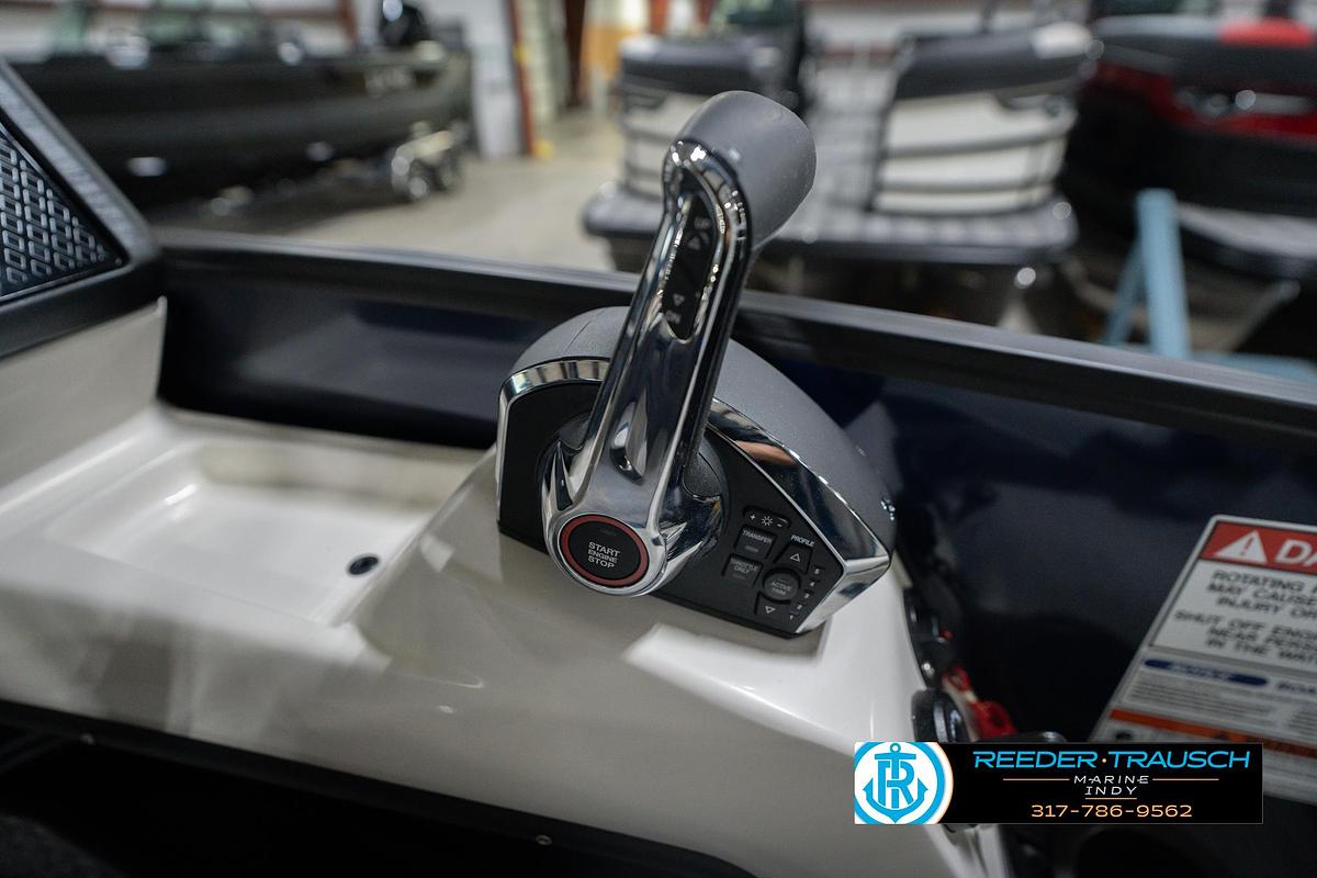 2026 Bennington 24 MCSB