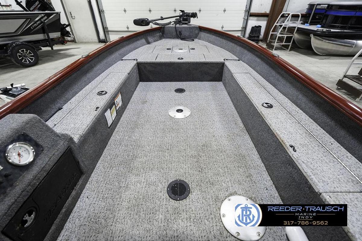 Used 2021 Tracker Super Guide V-16 SC