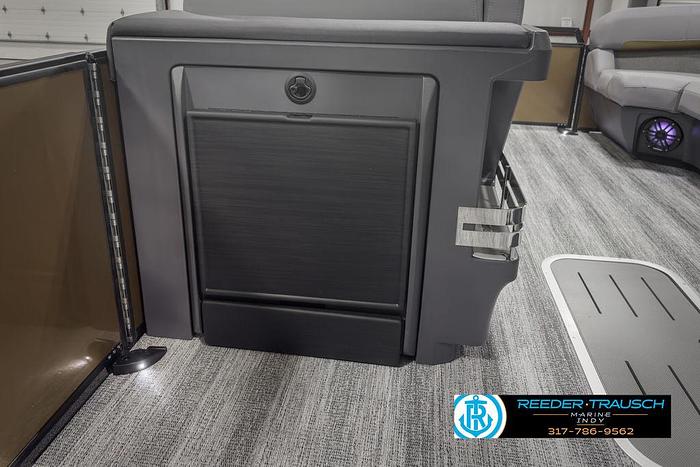 2025 Bennington 24 MFB