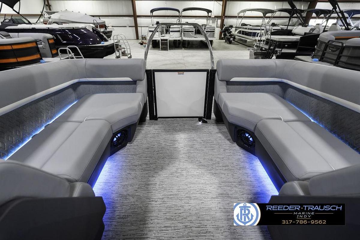 2025 Bennington 22 MFB