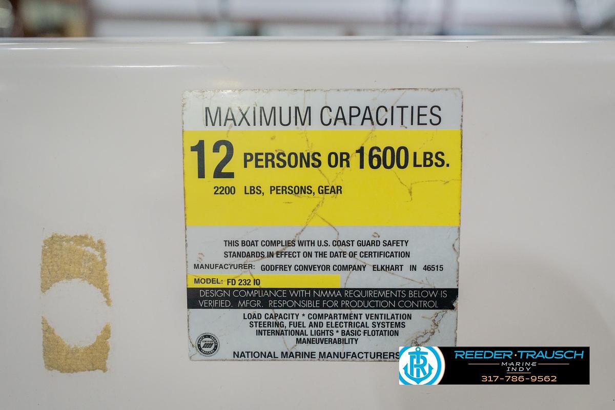 Used 2002 Hurricane SS232