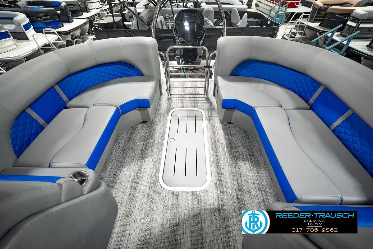 Used 2025 Bennington 25 L Bowrider