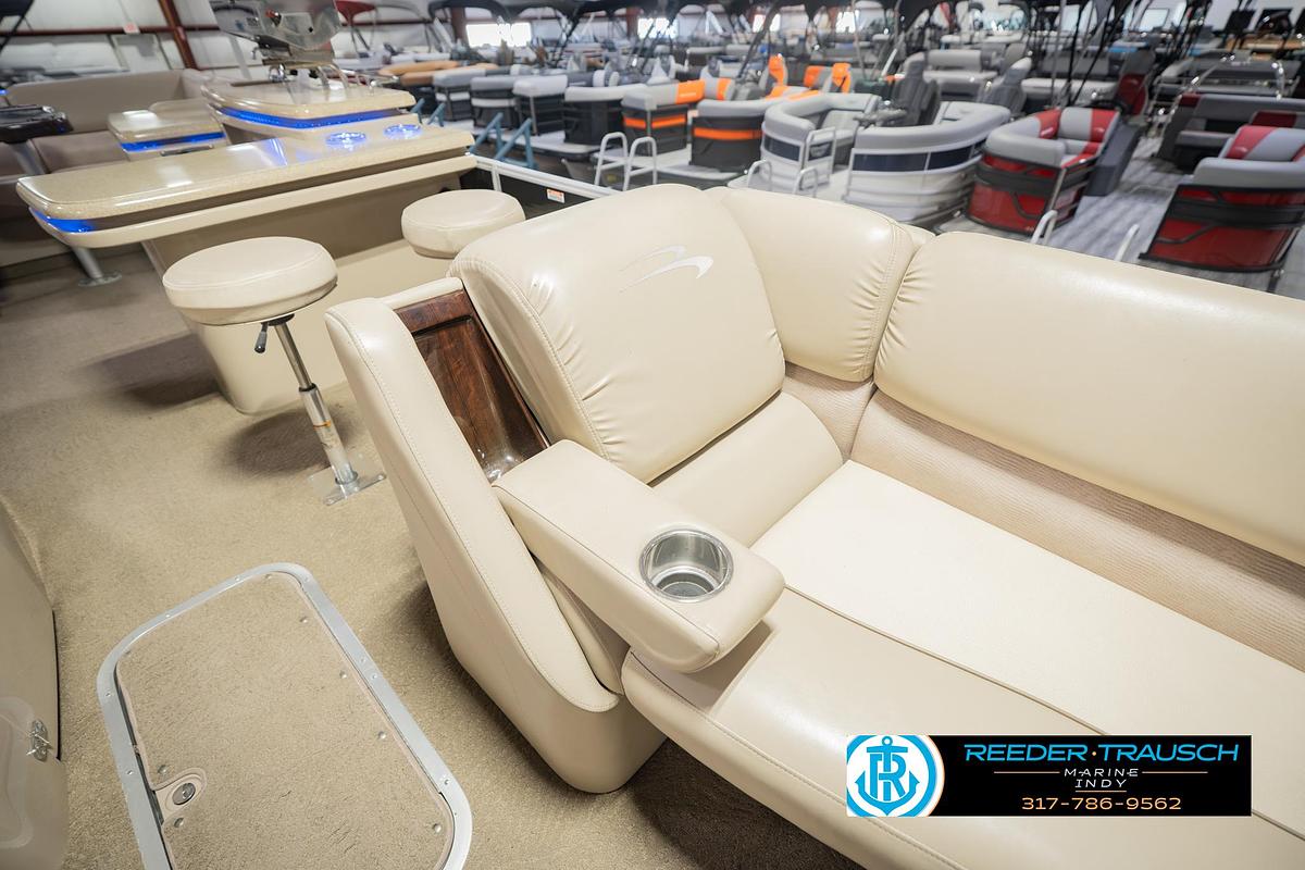 Used 2014 Bennington 2550 RCB