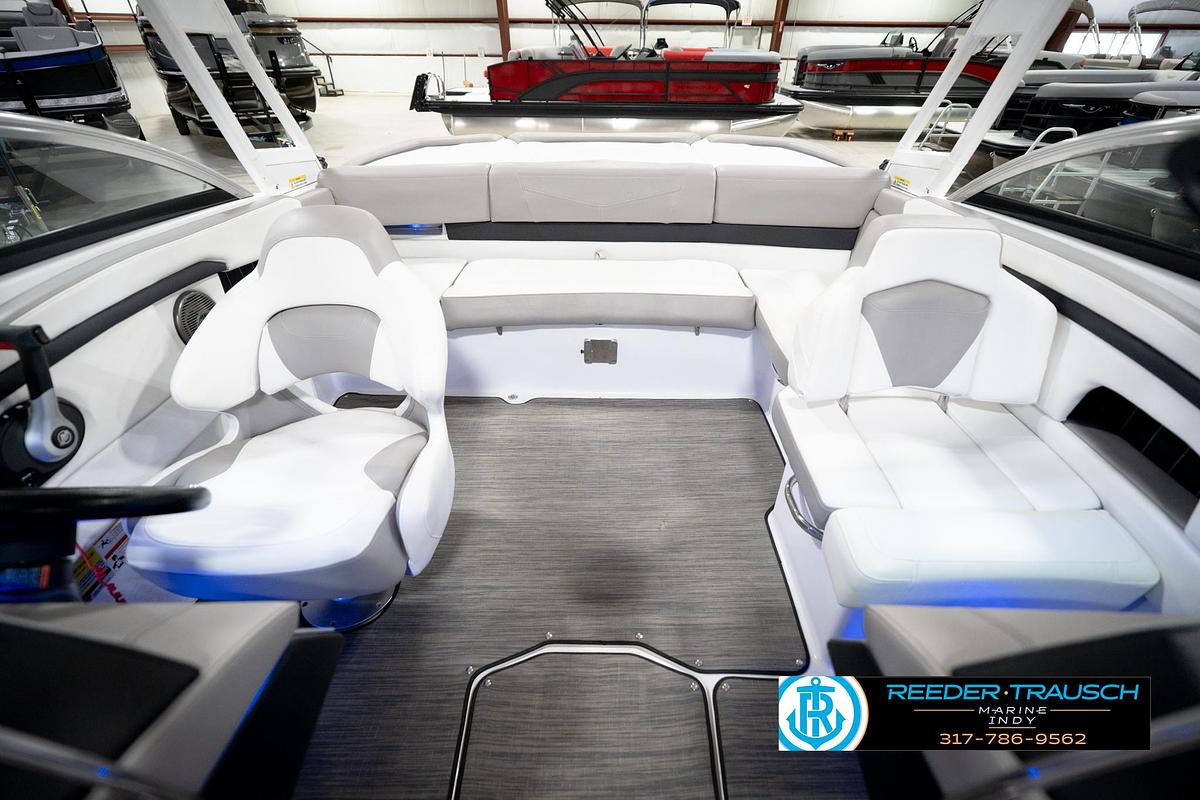 Used 2020 Four Winns MT H210
